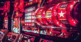 Ronde Lightning Dice menunjukkan dadu berputar, pemilihan hasil, dan pemberitahuan kemenangan instan